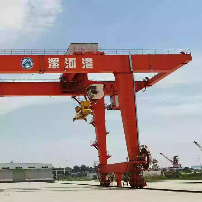 Luohe Port rail type container gantry crane